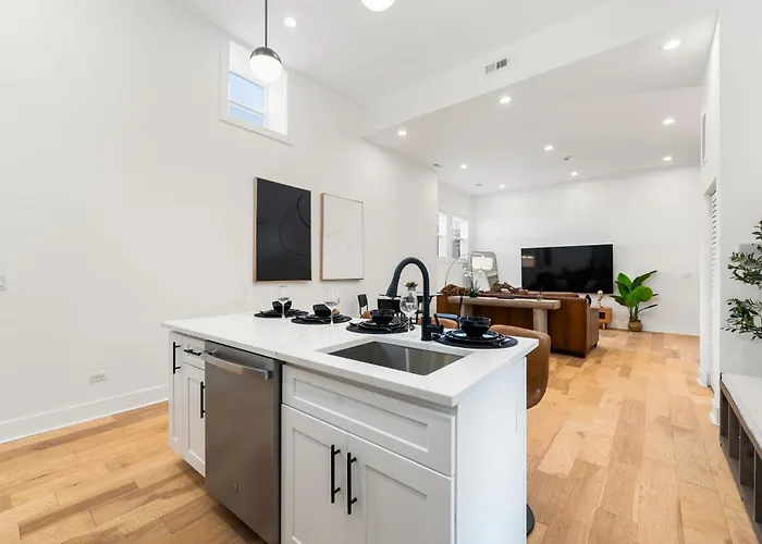 Vibrant West Town Perfect For Families Appartement